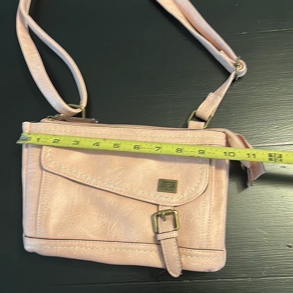 b.o.c. Amherst Piano Crossbody - Picture 3 of 8